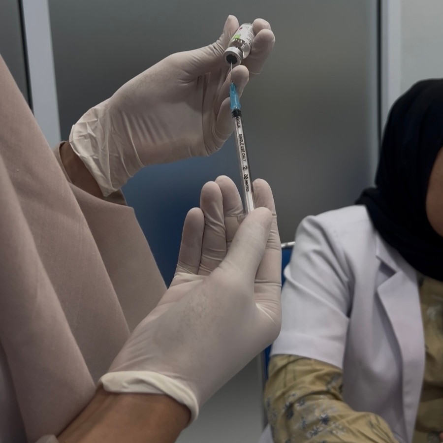 Pemberian Vaksin